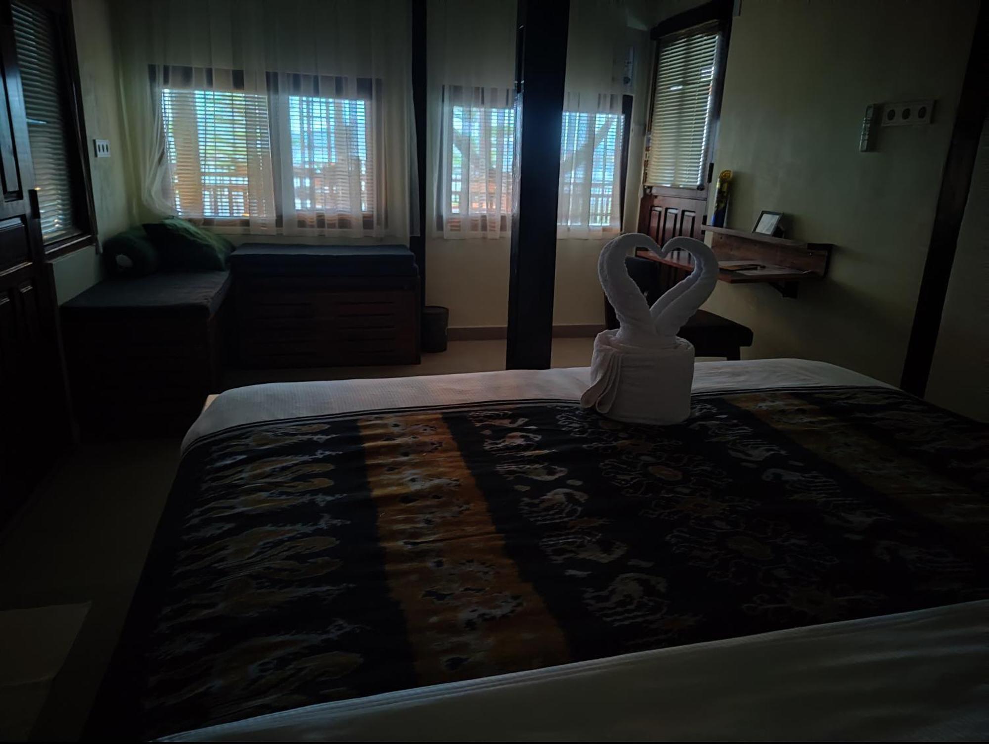 Cool Breeze Authentic Hotel Labuan Bajo Komodo Номер фото